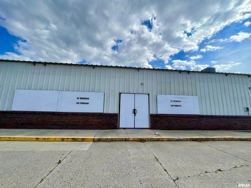 1206 W Truitt Ave, Chillicothe, IL, 61523-1365 | Card Image