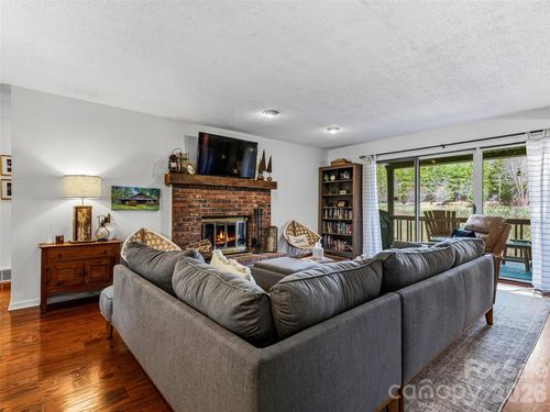 15 Gold Finch Ct, Brevard, NC, 28712-4741 | Card Image