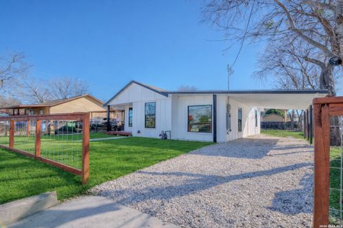 3206 La Rosa St, San Antonio, TX, 78211-3721 | Card Image