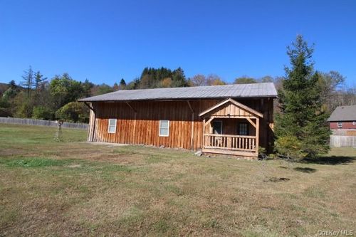 13 Creamery Rd, Rock Glen, NY, 14550-9821 | Card Image