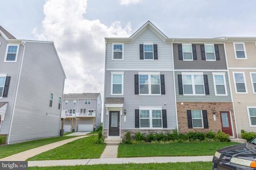 98 Coolidge Ave, RANSON, WV, 25438-4526 | Card Image