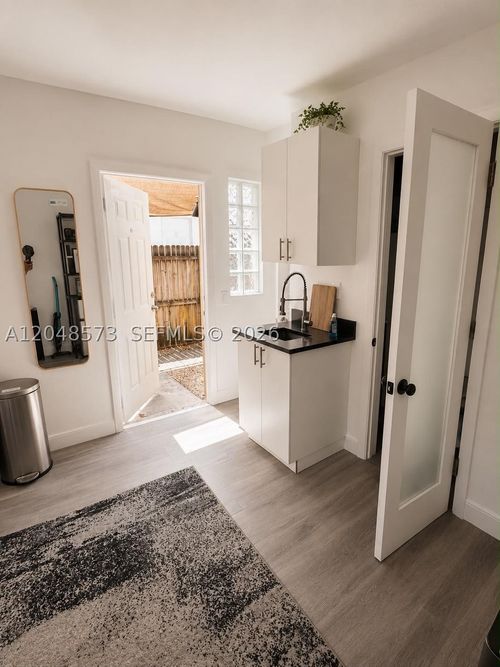 3-2032 Ne 26th St, Wilton Manors, FL, 33305-1545 | Card Image