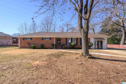 1007 Parkmoor Dr, HUEYTOWN, AL, 35023-2550 | Card Image