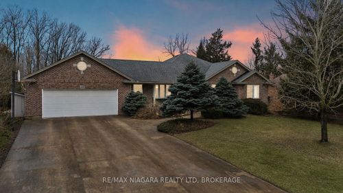 111 Pearson Rd, Welland, ON, L3B5N4 | Card Image