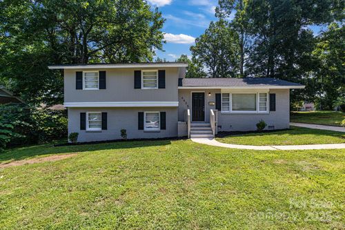 4635 Thornwood Rd, Charlotte, NC, 28213-5801 | Card Image