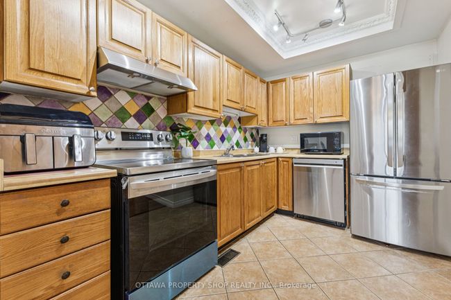 67 Gentle Gate Crescent, House attached with 3 bedrooms, 3 bathrooms and 2 parking in Hunt Club - South Keys and Area ON | Image 9