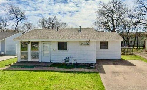 4042 Barksdale Court, Dallas, TX, 75211 | Card Image
