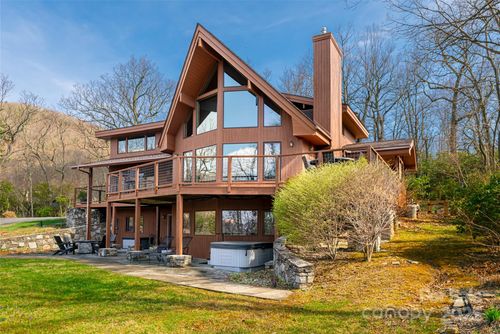 6 Orchard Knob Ln, Black Mountain, NC, 28711-8674 | Card Image