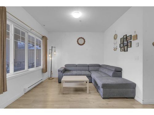 235-13958 108 Ave, Surrey, BC, V3T0B4 | Card Image