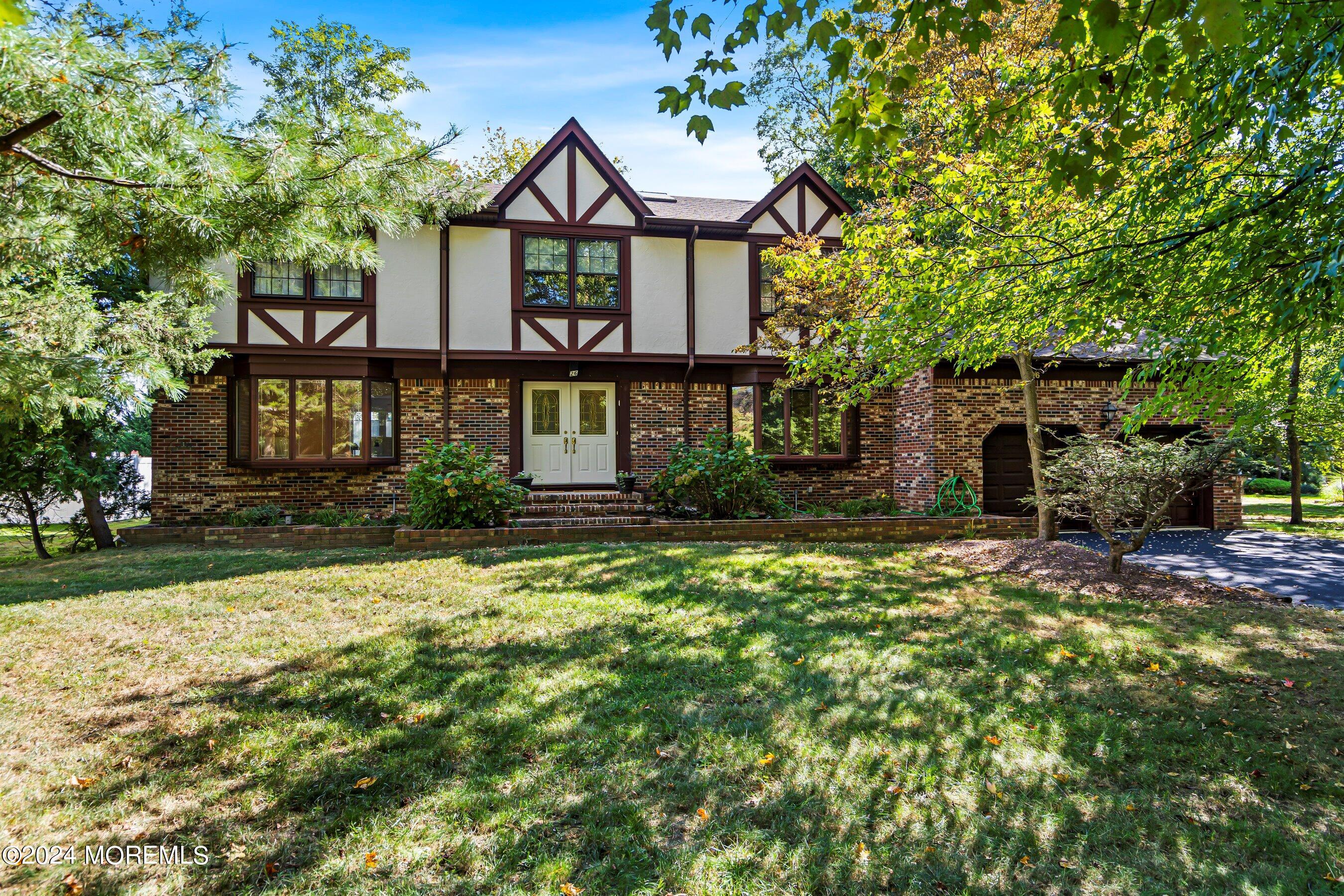 Sandpiper Dr, Manalapan, NJ 07726