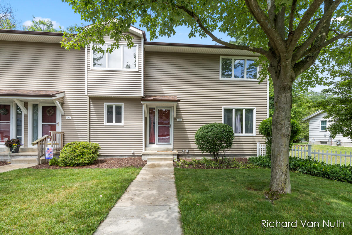 Norton Ave, Muskegon, MI 49441