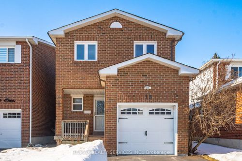 16 Ferri Cres, Brampton, ON, L6Z1R9 | Card Image