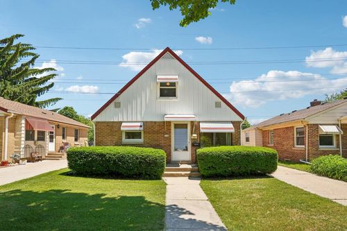 5740 N Dexter Avenue, GLENDALE, WI, 53209 | Card Image