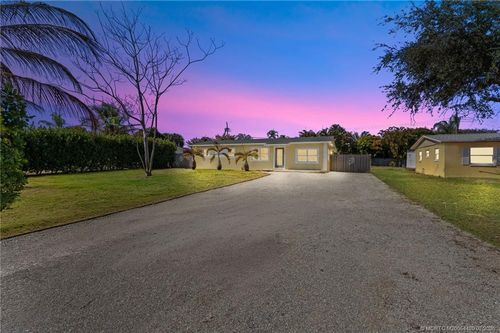 924 Se Dolphin Drive, Stuart, FL, 34996 | Card Image
