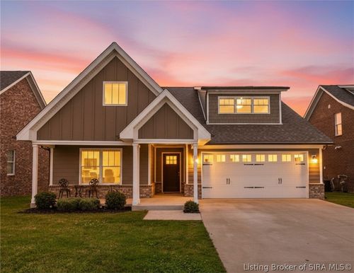 7805 Linwood Cir, Charlestown, IN, 47111-8330 | Card Image