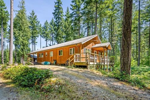 924 Siskin Lane, Cortes Island, BC, V0P1K0 | Card Image