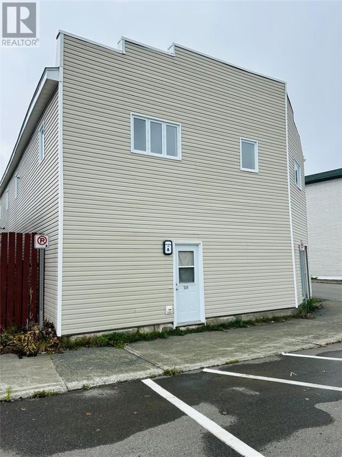 148 Main St, Grand Falls-Windsor, NL, A2B1J8 | Card Image
