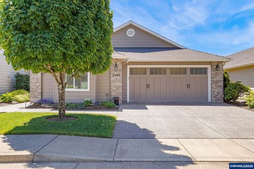 2203 Se Magnolia Ave, Dallas, OR, 97338-9776 | Card Image
