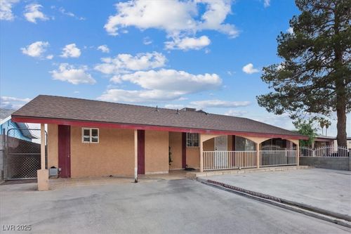 3715 Tabor Ave, North Las Vegas, NV, 89030-7445 | Card Image
