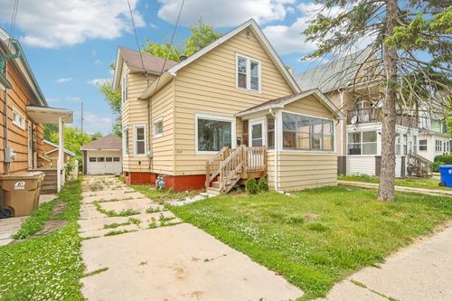6118 25th Ave, Kenosha, WI, 53143-4312 | Card Image
