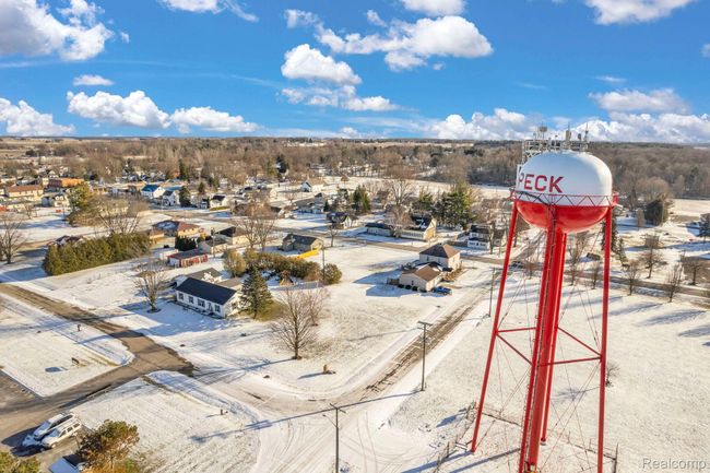 Peck water tower. | Image 19