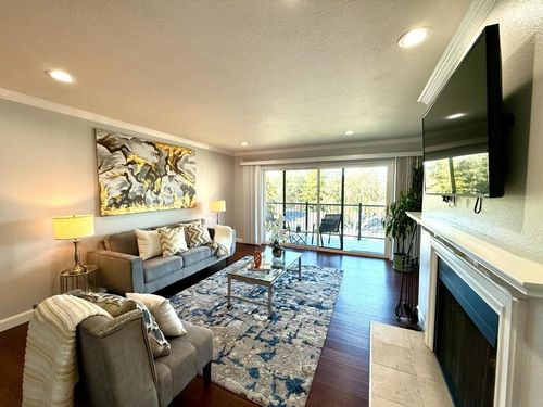 apt-20-1031 Cherry Ave, San Bruno, CA, 94066-2347 | Card Image