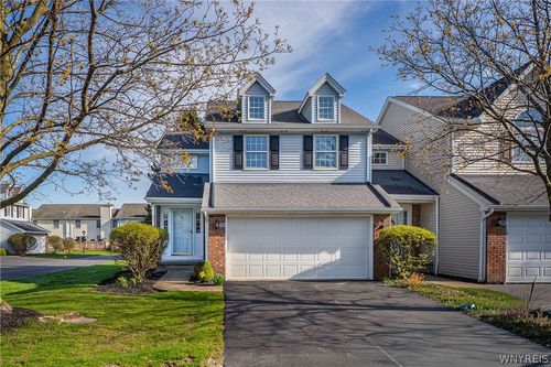 30 Hillcrest Dr, West Seneca, NY, 14224-2815 | Card Image