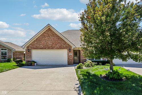4935 W Harrisburg Ct, New Palestine, IN, 46163-8549 | Card Image