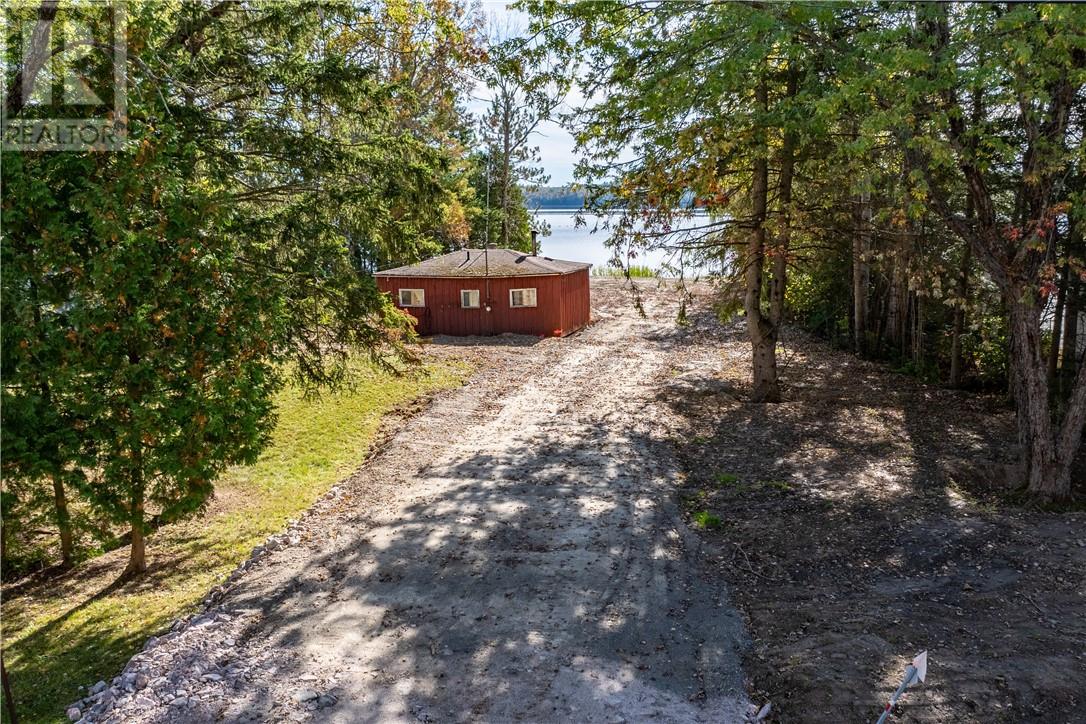 Land in Alban 3