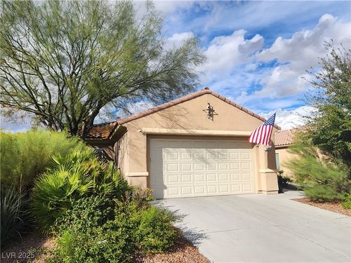 7025 Diver Ave, North Las Vegas, NV, 89084-3104 | Card Image