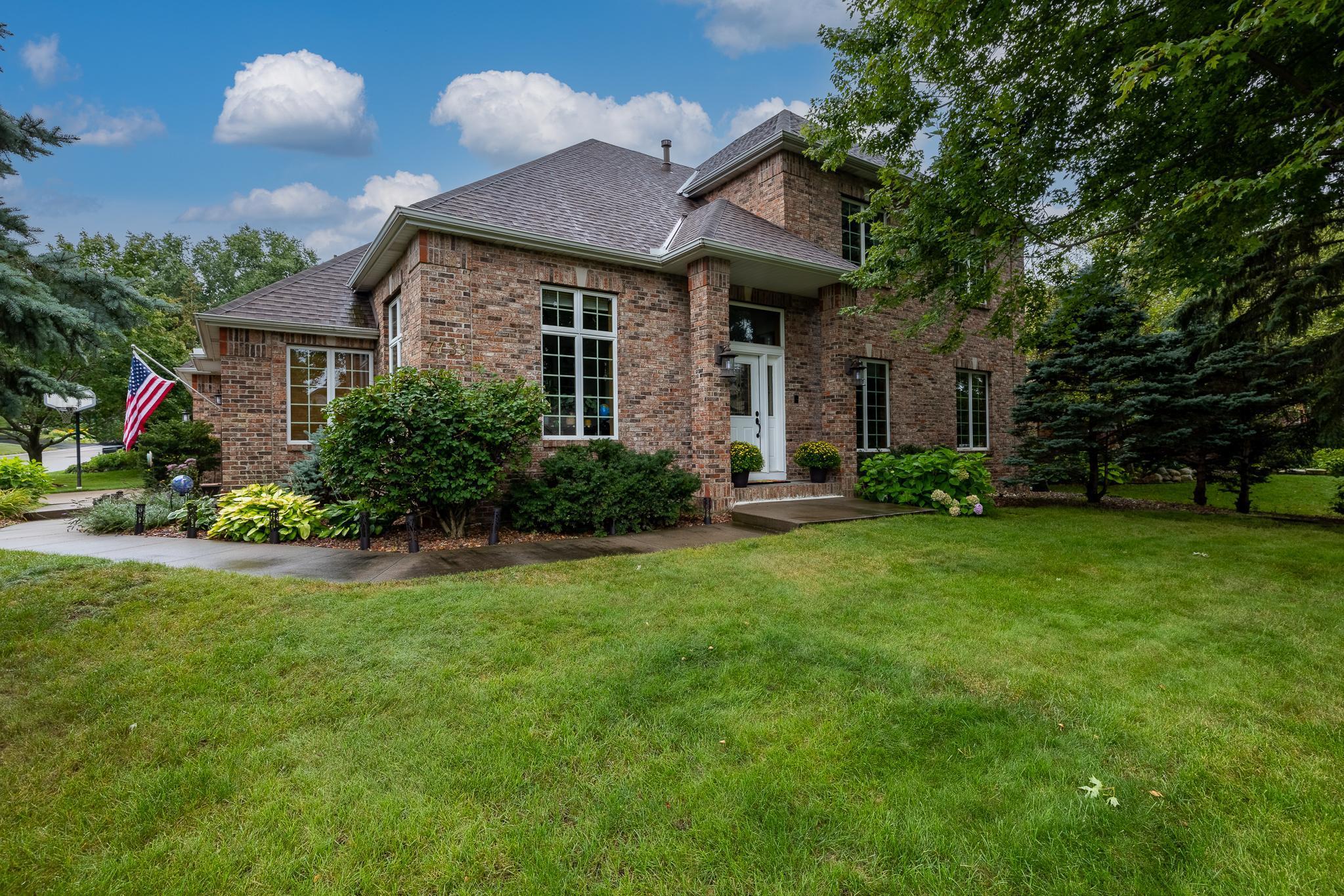 Somerset Rd, Saint Paul, MN 55125