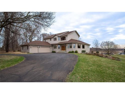 E5110 Interlachen Blvd, Eleva, WI, 54738-9421 | Card Image