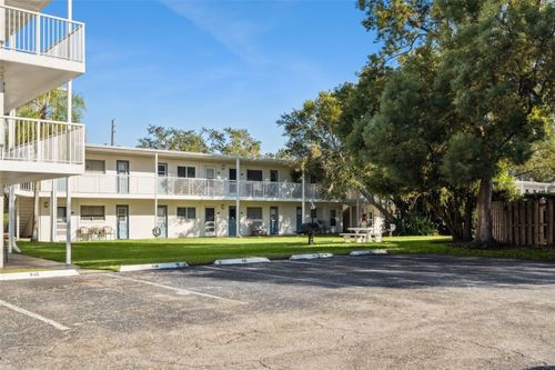 213-320 Lakeview St, ORLANDO, FL, 32804-6832 | Card Image