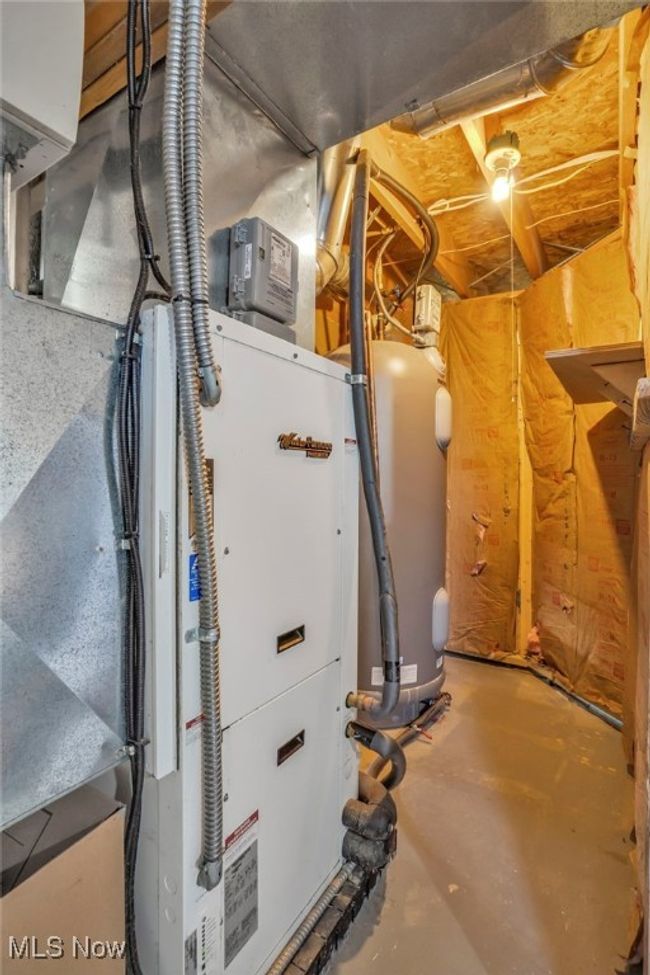 View of utility room | Image 33