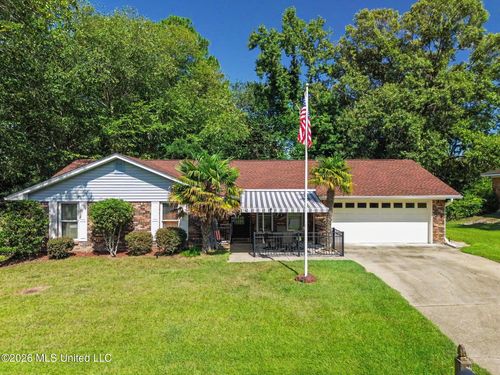 15408 Woody Dr, Gulfport, MS, 39503-2340 | Card Image