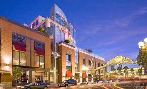 1250-207 5th Ave, San Diego, CA, 92101-6908 | Card Image