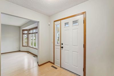 7301 Jordon Avenue S, House other with 5 bedrooms, 1 bathrooms and null parking in Cottage Grove MN | Image 3