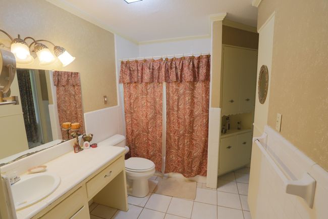 1000 S Harrison St, House other with 4 bedrooms, 4 bathrooms and null parking in McGregor TX | Image 9