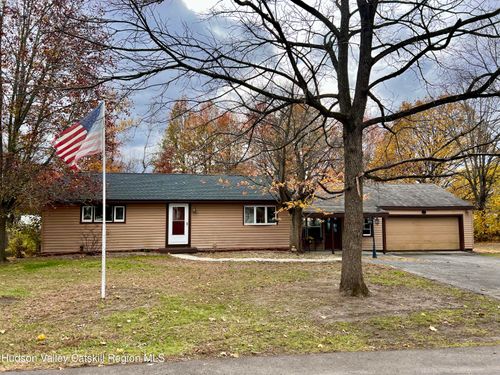 22 Bushnell Ave, Chatham, NY, 12037-1402 | Card Image