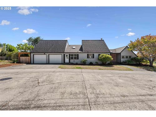 1346 Bayview St, North Bend, OR, 97459-3675 | Card Image