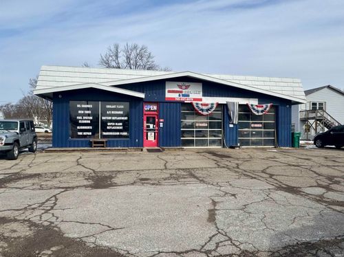 308 E Main St, Greentown, IN, 46936-1218 | Card Image