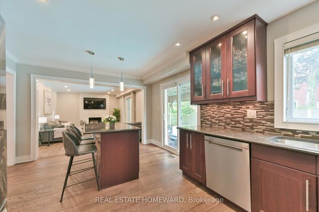 1221 Grandview Dr, House other with 5 bedrooms, 4 bathrooms and 4 parking in Oakville ON | Image 15