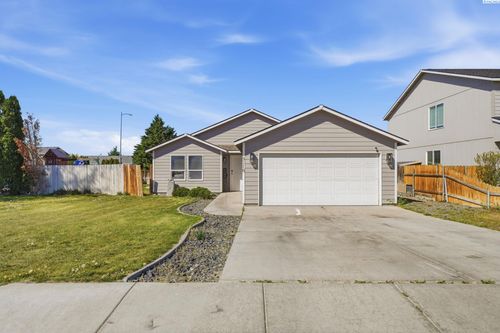 5116 Cleveland Ln, Pasco, WA, 99301-8422 | Card Image