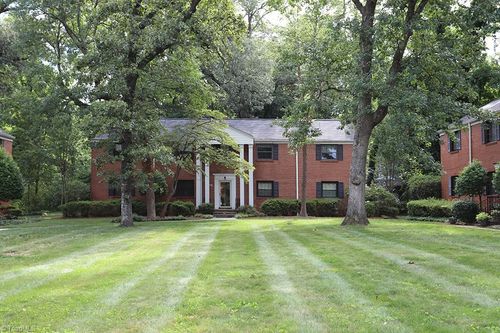 b-1306 Eaton Pl, High Point, NC, 27262-2550 | Card Image