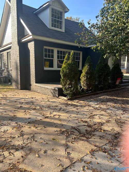 421 7th Ave Nw, Decatur, AL, 35601-1535 | Card Image