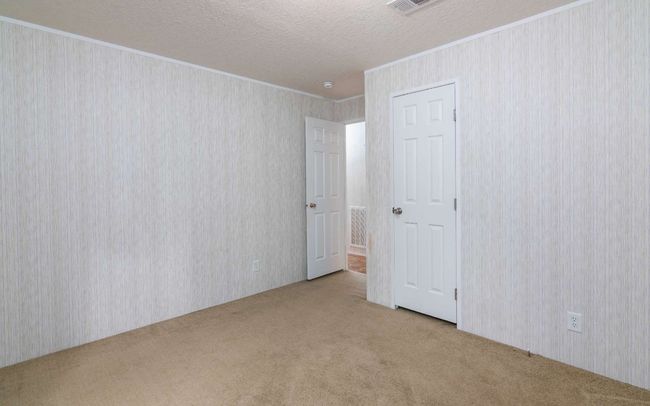 9441 133 Rd Dr, House other with 3 bedrooms, 2 bathrooms and 3 parking in Live Oak FL | Image 12