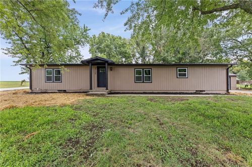 39135 Plum Creek Rd, Osawatomie, KS, 66064-5132 | Card Image