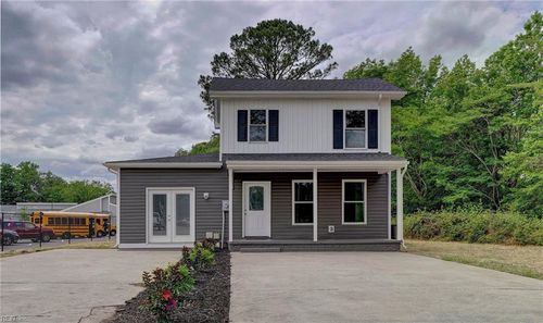 2017 Wilroy Rd, Suffolk, VA, 23434-2309 | Card Image