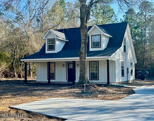 19601 W Wortham Rd, Saucier, MS, 39574-9763 | Card Image