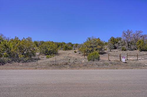51 Thunder Mountain Rd, Edgewood, NM, 87015-9555 | Card Image